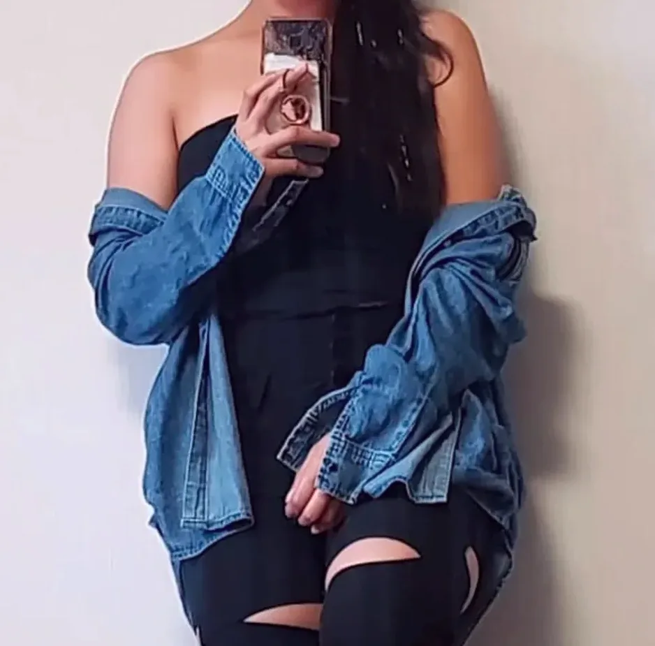 Abigail, 28