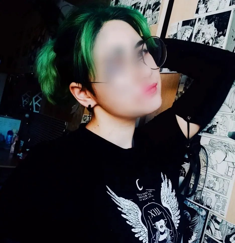 Amelia, 22