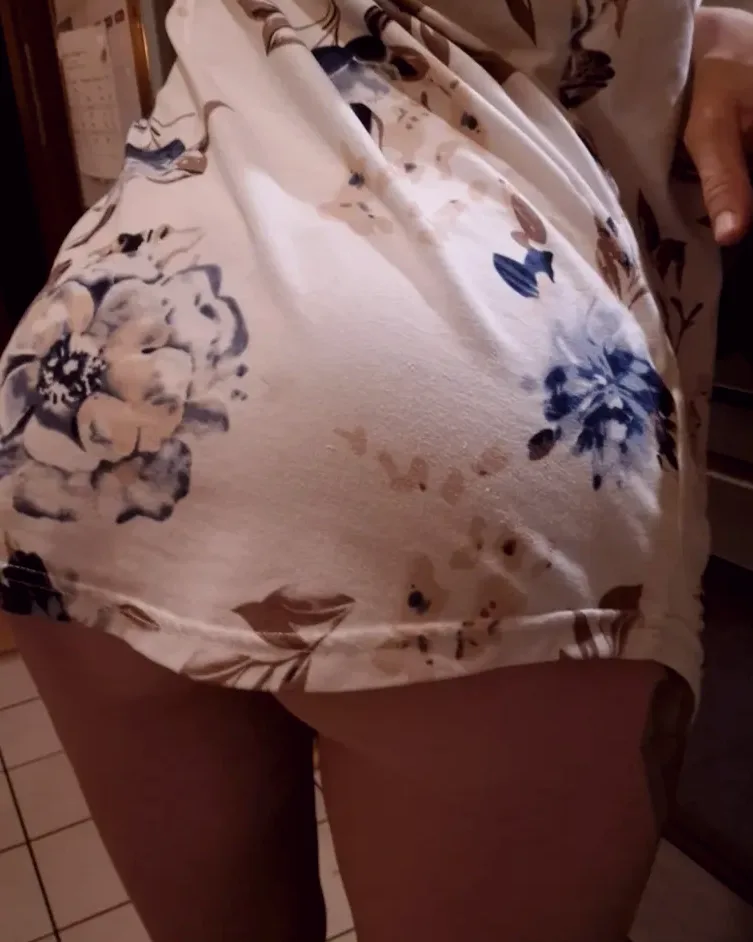 Mia, 36