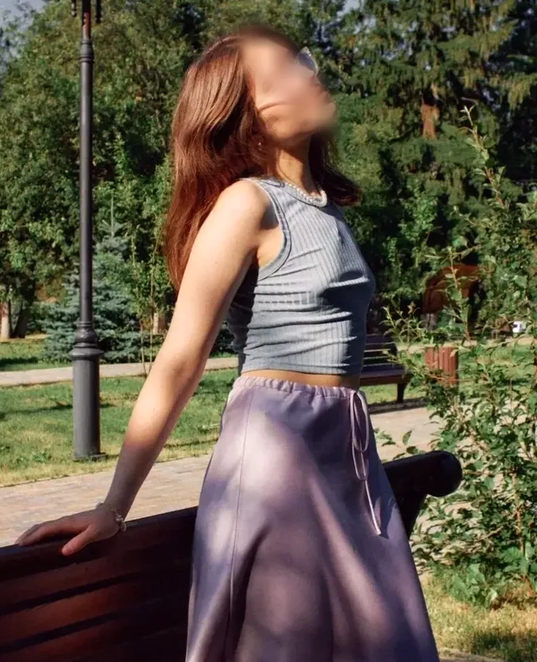 Mila, 21