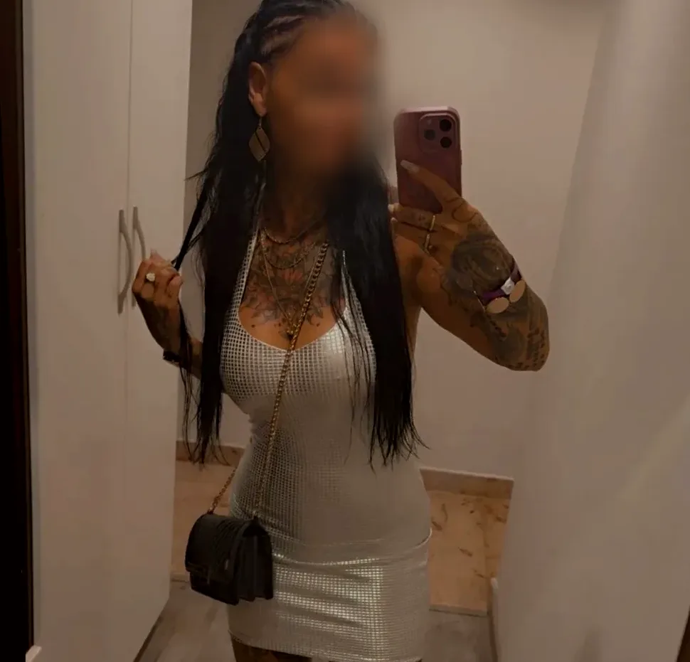 Molly, 36