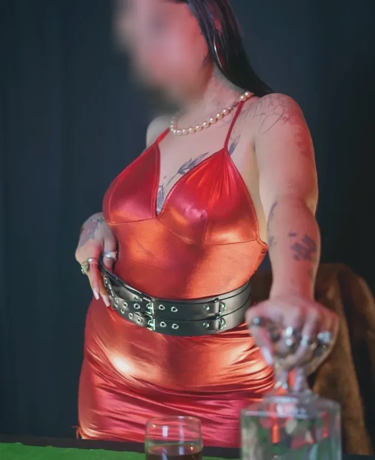 Saoirse, 31