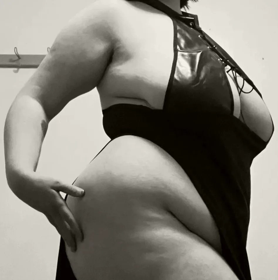 Sarah, 30
