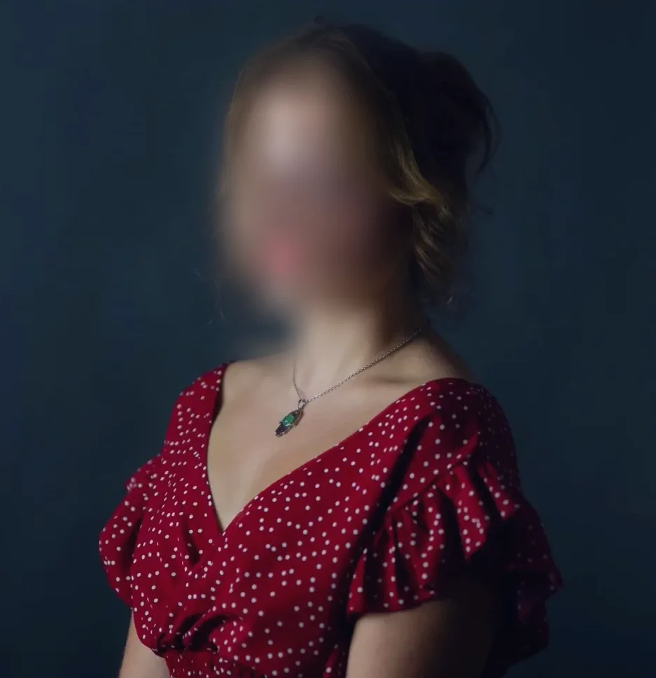 Sarah, 25
